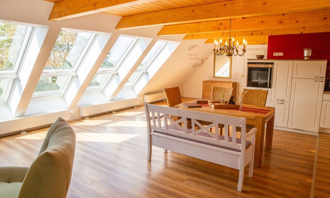 Fehmarn Apartment | Great view of the Fehmarn Sund bridge and garden