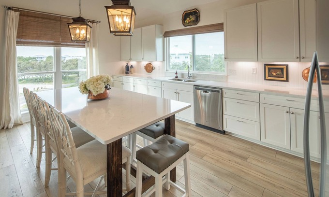 Surf Side Shores House | Great Views! Gorgeous Home in Surfside