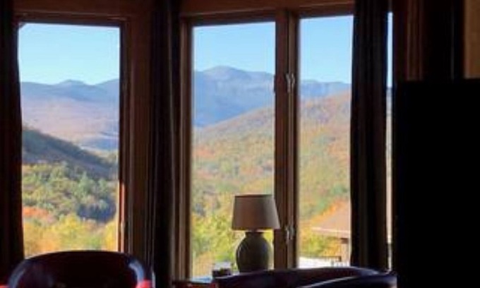 Jackson Condo | GREAT Views/Spacious 3 Bedroom/Location Location/Summer: Outdoor Pool AC/+ loft