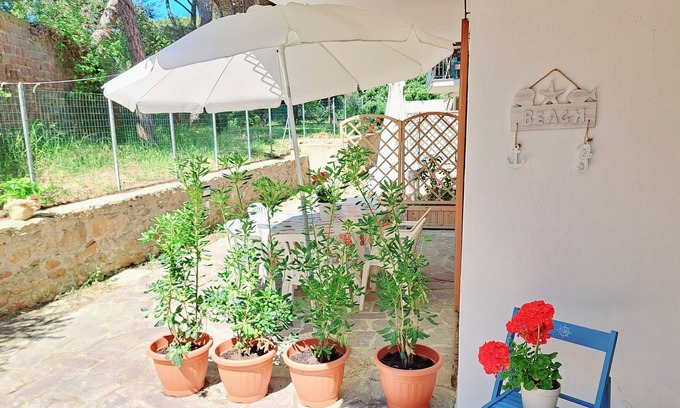Castiglione della Pescaia Apartment | Greek Blue house by the sea, location Riva del Sole