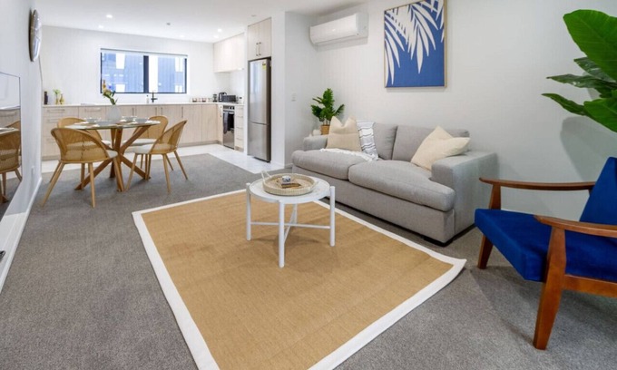 Christchurch City Centre House | Greek Island Inspired 2 Bed room 1 Bath Townhouse