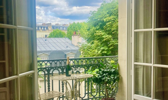 14th Arrondissement Apartment | Green and lovely - Belle Epoque Paris 1910