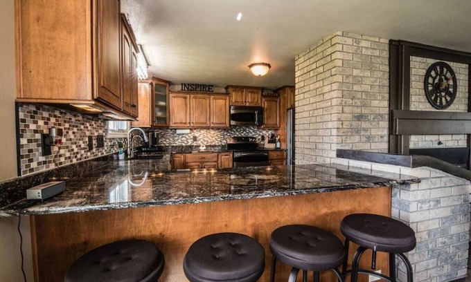 Suamico House | Green Bay Waterfront Home