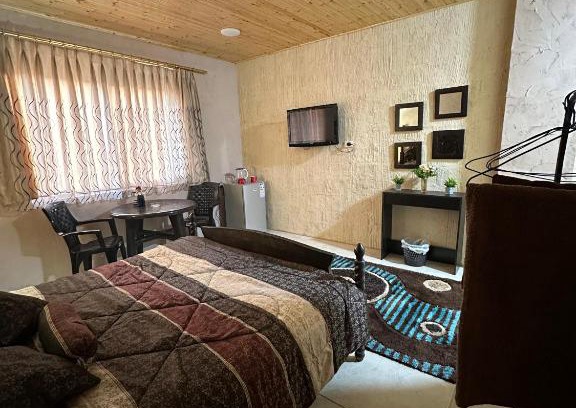Al-Maghtas Apartment | Green Garden Rooftop