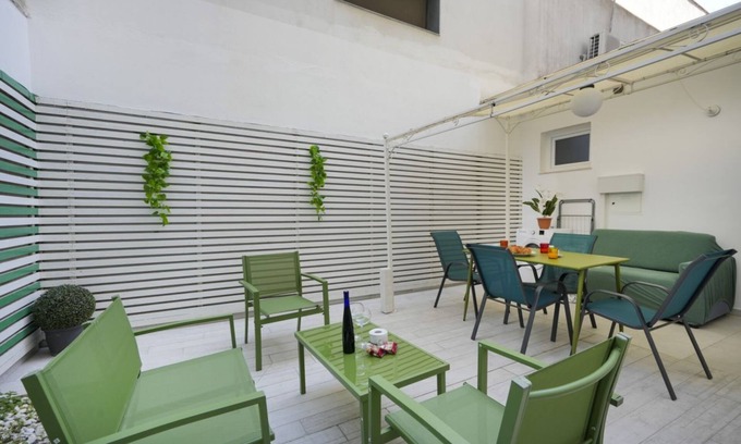 Municipio 2 Apartment | Green House Apartment