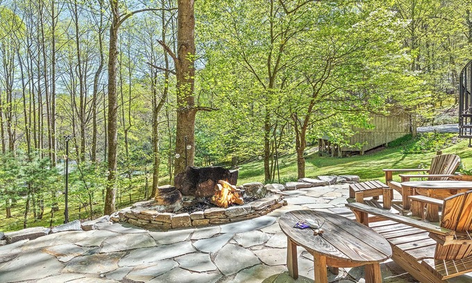 Clyde House | Green Man Grove: Forested Mountain Haven w/hot tub
