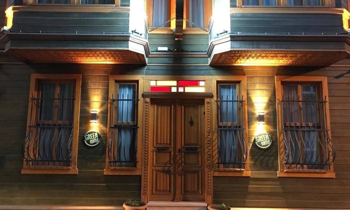 Kumkapi Hotel | Green Mansion