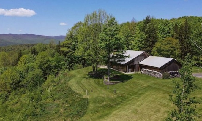 Braintree House | Green Mountain House - Breathtaking Scenic Retreat