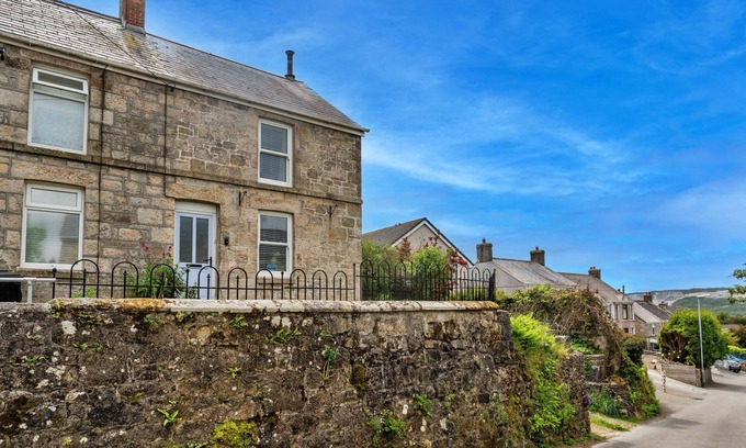 St. Dennis House | Greenbank by Interhome