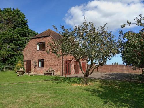 Adgestone House | Greenwood Cottage