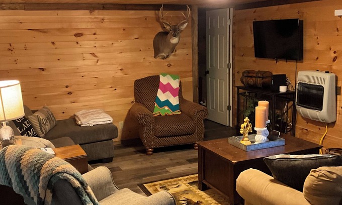 Tumbling Shoals House | Greers Ferry Lake getaway