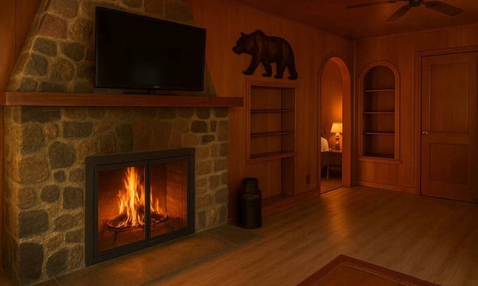 Arbor Vitae House | Gresham Shores - Big Dipper - PET FRIENDLY