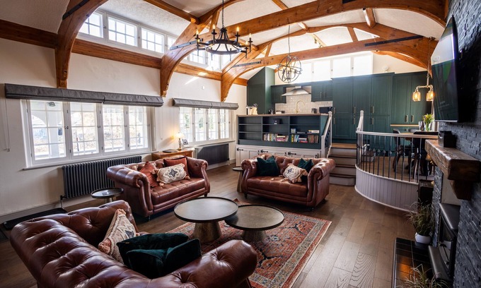Keswick Apartment | Greta Howe is a superb first floor apartment in what was formerly the Keswick School Of Industrial A