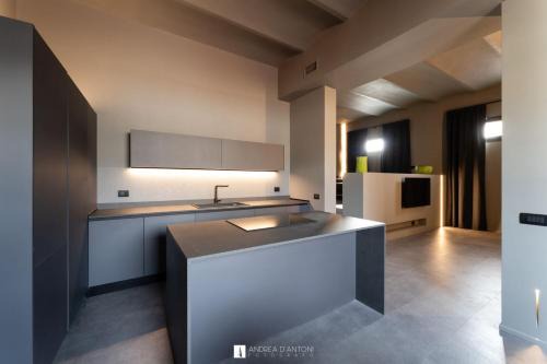 Pontedera Apartment | GREY LOFT