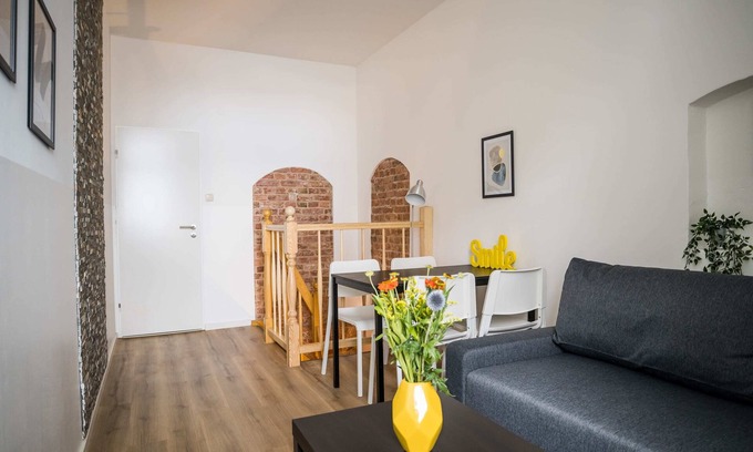 Moabit Apartment | Großzügige Wohnung in Berlin Mitte für 6 Gäste