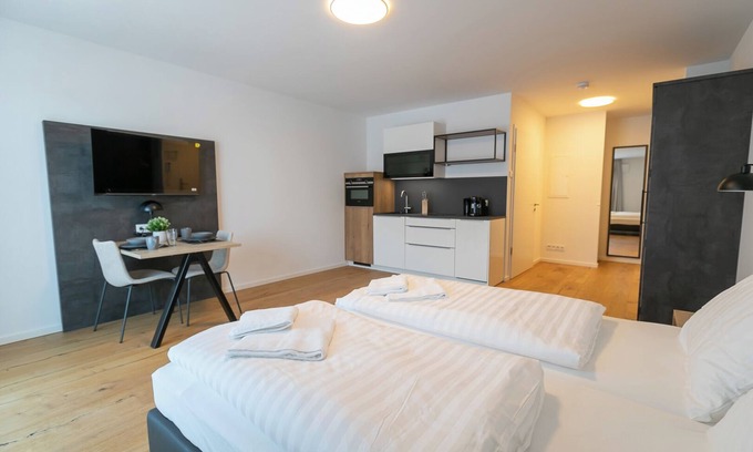 Friedrichshain Apartment | Großzügiges Apartment im 1.og mit Lift in Berlin