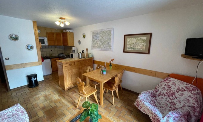 Monetier-les-Bains Apartment | Ground Floor 2-Room Apartment · Central Location · Near Ski Lifts and Thermal Baths