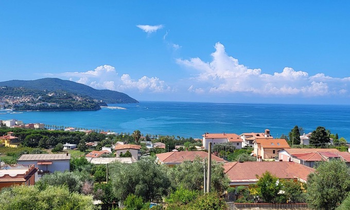 Agropoli Apartment | Ground floor apartment in a villa with garden and parking.