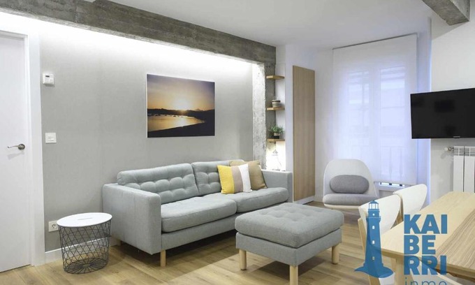 La Marina Apartment | Guadalupenea by Kaiberri Inmo