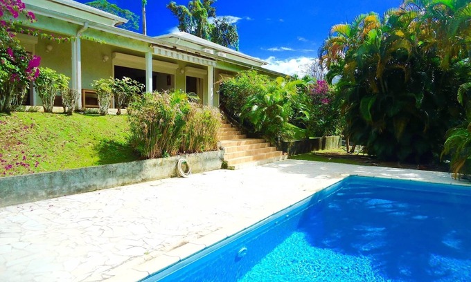 Petit-Bourg Villa | GUADELOUPE - Beautiful detached villa of 300m2 in a quiet area with large swimming pool