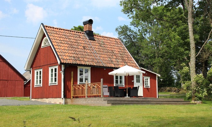 Perstorp Cottage | Guest accommodation in a rural and peaceful environment with 4 beds