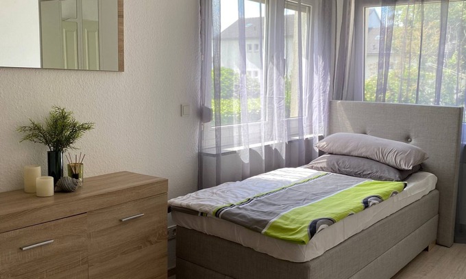 Bergisch Gladbach Apartment | Guest/Fitter Cologne/Messe near Whg 3 Zi.- 4 Pers