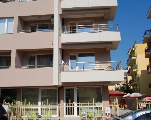 Primorsko House | Guest House Donchevi