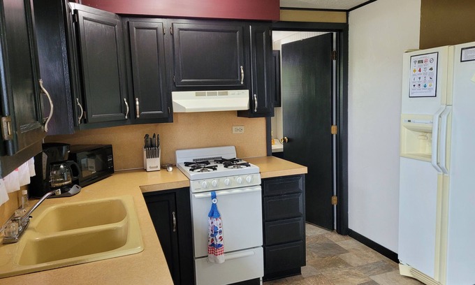 Newaygo House | Guest house on Croton Pond