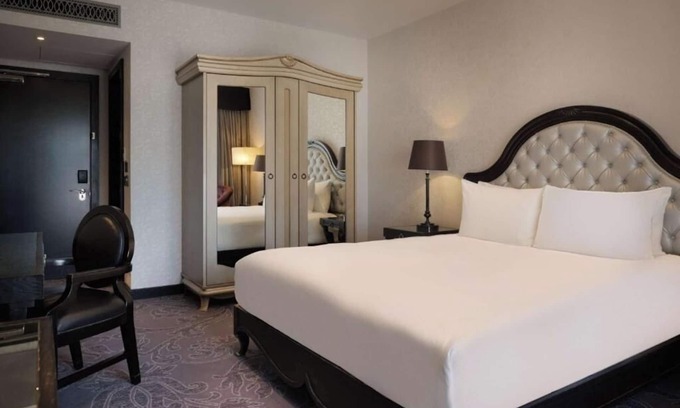 Syon Apartment | Guest Queen Room Near Syon Park LON