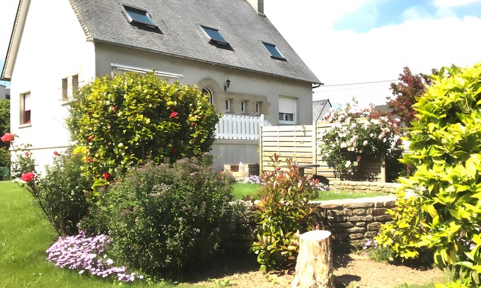 Lesneven Bed & Breakfast | Guest Room in Lesneven