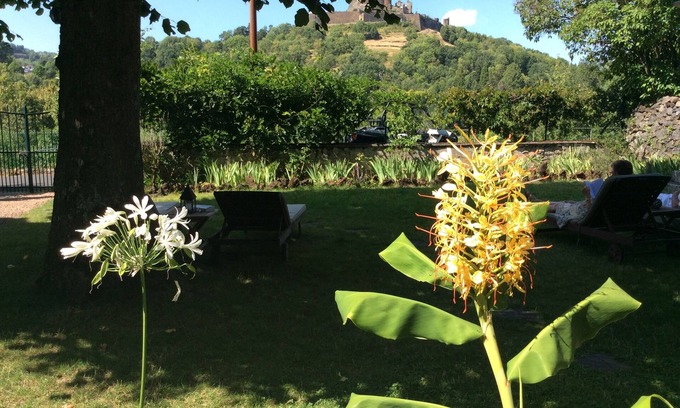Jassat House | GUEST ROOMS in the Volcanoes Park of Auvergne