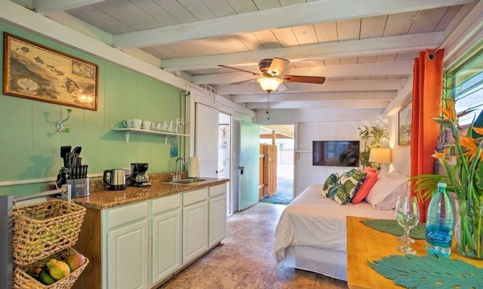 Waialua Apartment | Guest suite, studio near the beach. 30 days minimum stay