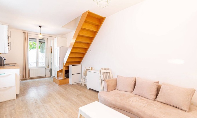 Charenton-le-Pont Apartment | GuestReady - Cosy Retreat near Paris