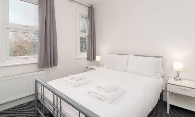 Childs Hill Apartment | GuestReady - Modern 2-bed for 4 in Golders Green!
