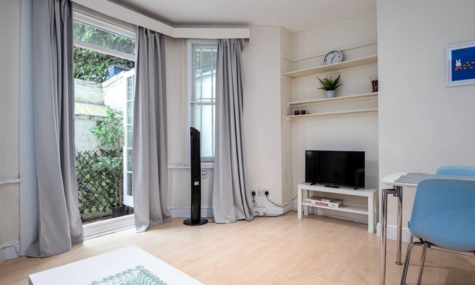 West Kensington Apartment | GuestReady - One modern stay in Kensington