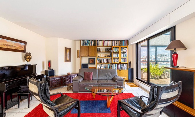 Belleville Apartment | GuestReady - Stylish Duplex with a terrace