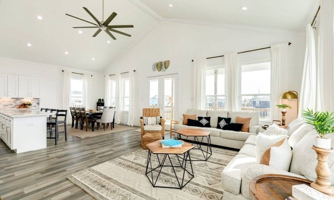 Terramar Beach House | Gulf Breezes, Stunning Kitchen & Decor!