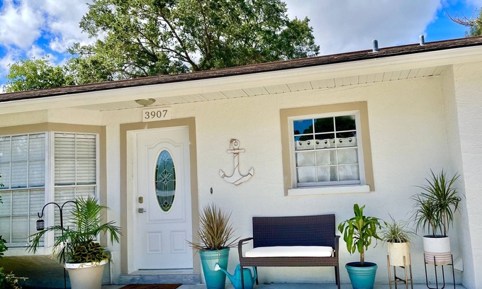 Bradenton House | Gulf to Golf close to the Beach 😉