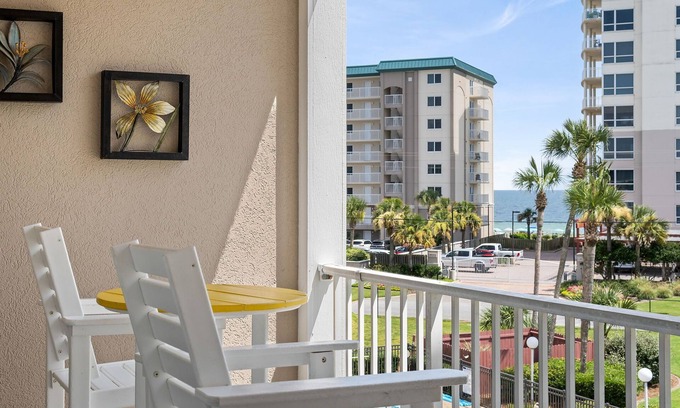 Ono Island Condo | GULF VIEW condo King bed w/bunk and LARGE L-shaped balcony in cozy Perdido Key
