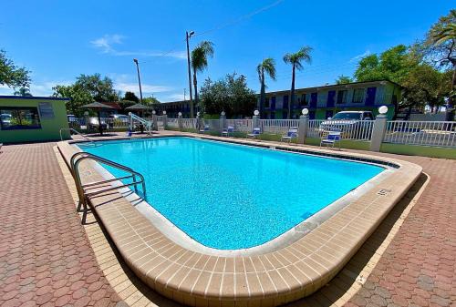 Clearwater Hotel | Gulf Way Inn Clearwater