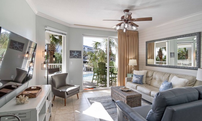 Fort Walton Beach - Destin Condo | Gulfside 210 ~ Gulf & Pool Views ~ Destin West!