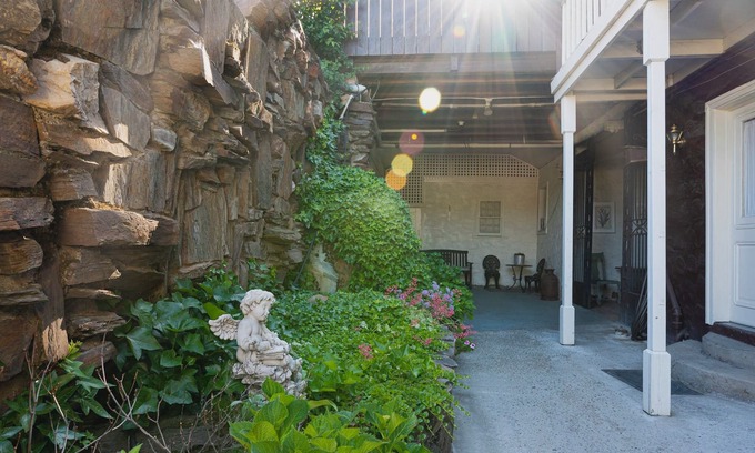 Sonora Hotel | Gunn House Hotel
