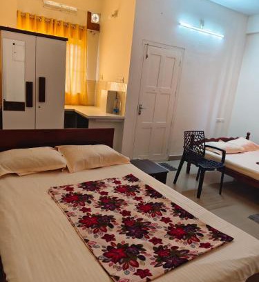 Kuppaayil Apartment | Guruvayurappan Stay, Entire Flat, Near East Nada Guruvayur