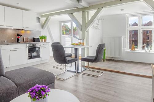 Heiligenhafen Apartment | Gutshaus No4
