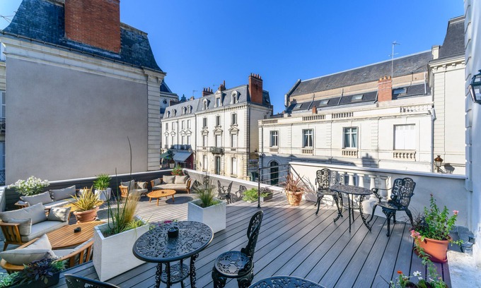 Old Town Apartment | Hôtel Corneille - Entrée autonome, réception en ligne -Encore Mieux