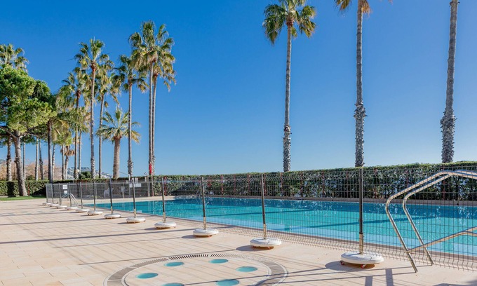 Sanremo Apartment | 𝐇11 [Jade Green] Pool - Tennis - Parking