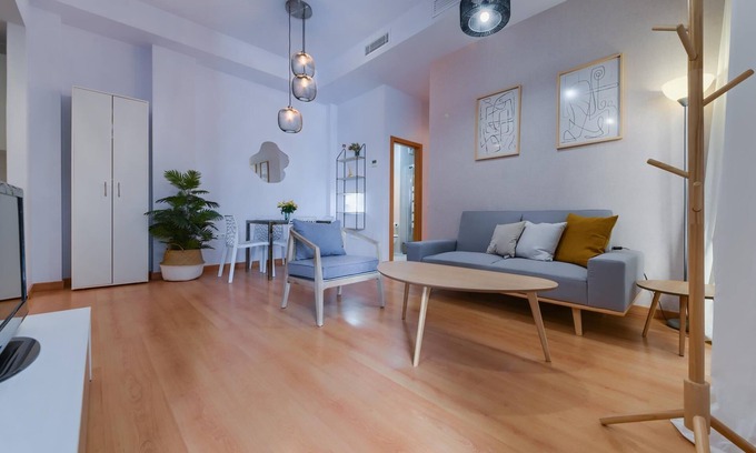La Victoria Apartment | H2M Victoria Malaga city center WiFi and Air Con