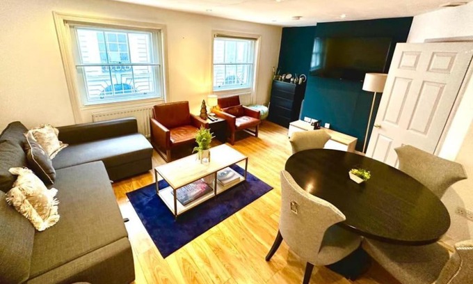 London City Centre Apartment | H3: Fantastic Apt - 100m from Piccadilly Circus!!