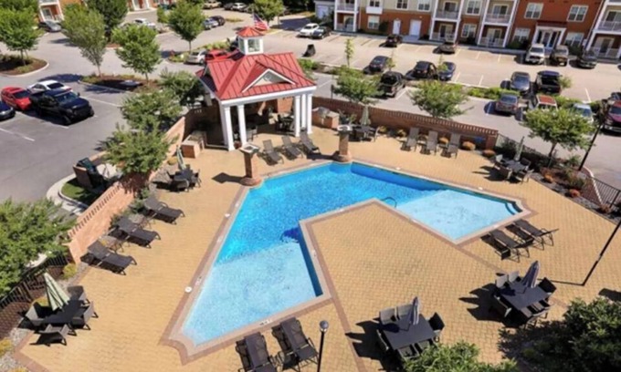 Norfolk Apartment | H4N Watermark | 1Bd Apartment in Norfolk