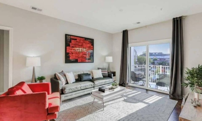 Norfolk Apartment | H4N Watermark | 1Bd Apartment in Norfolk